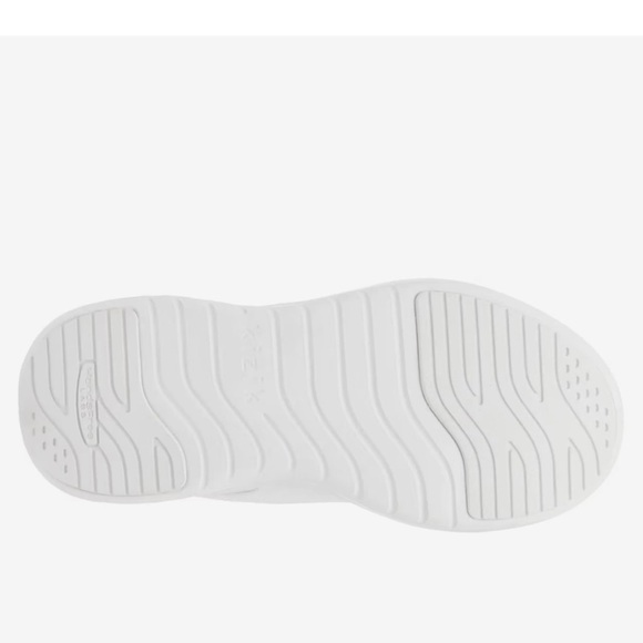Kizik Athens Hands-Free Sneaker in White Size Women 7 / Men 5.5 - Picture 6 of 16